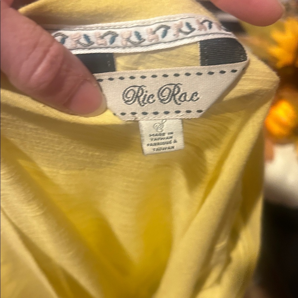 Ric Rac Yellow Ruffled Women's Top - Picture 5 of 6